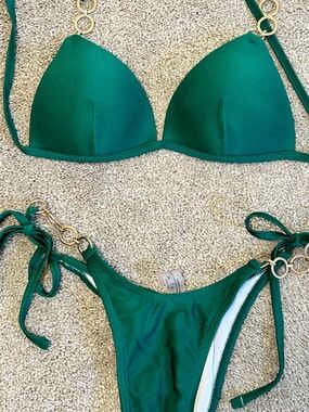 SHEIN Emerald Green Tie-Side Bikini with Gold Ring Accents